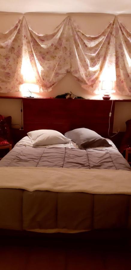 Chez Josie, Gîte et jardin privé, indépendant, calme, parking gratuit, Francheville  Esterno foto