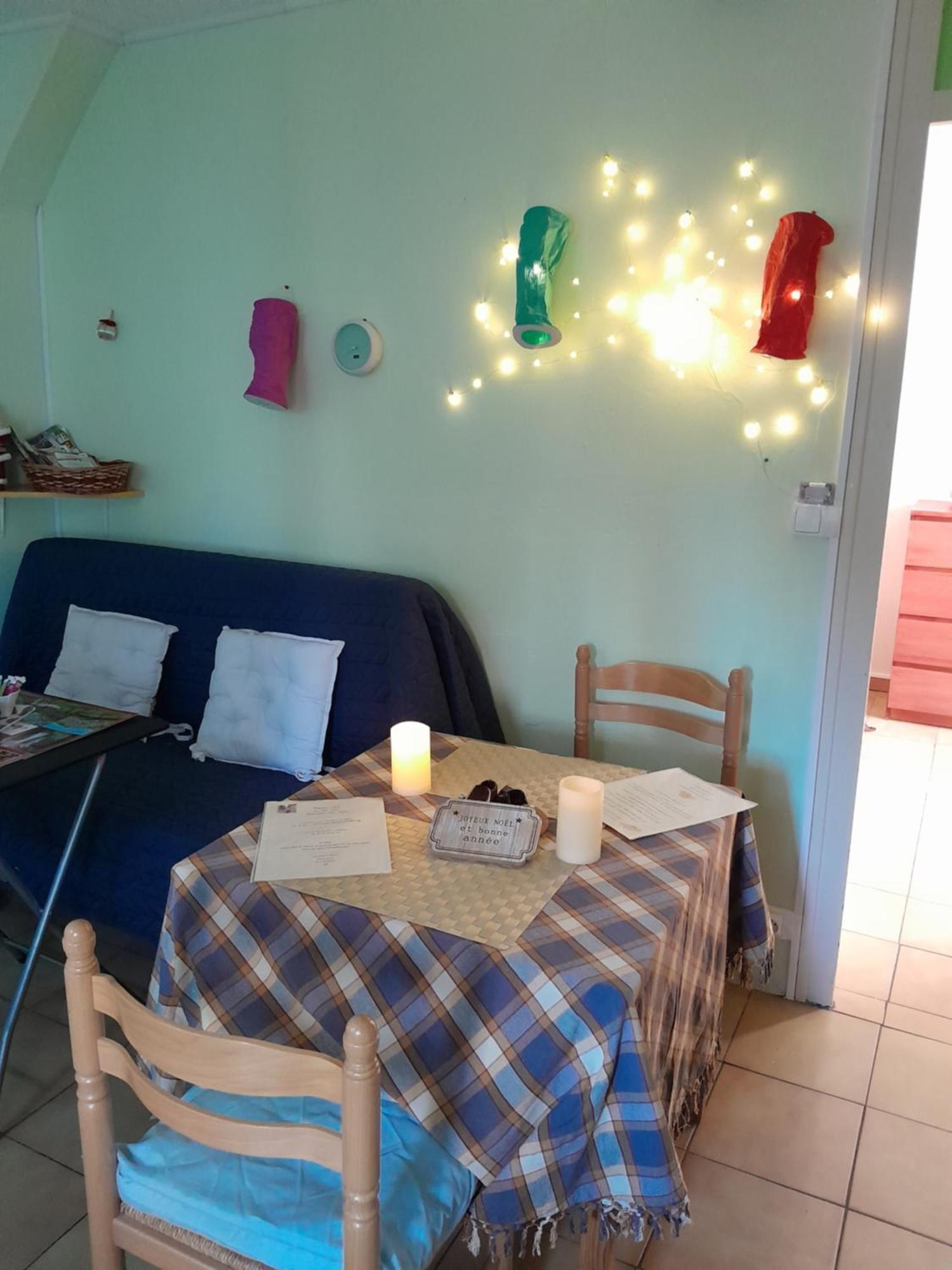 Chez Josie, Gîte et jardin privé, indépendant, calme, parking gratuit, Francheville  Esterno foto